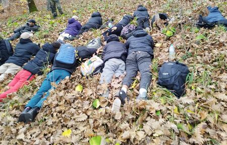 Колко мигранти е длъжна да приема България от юни?