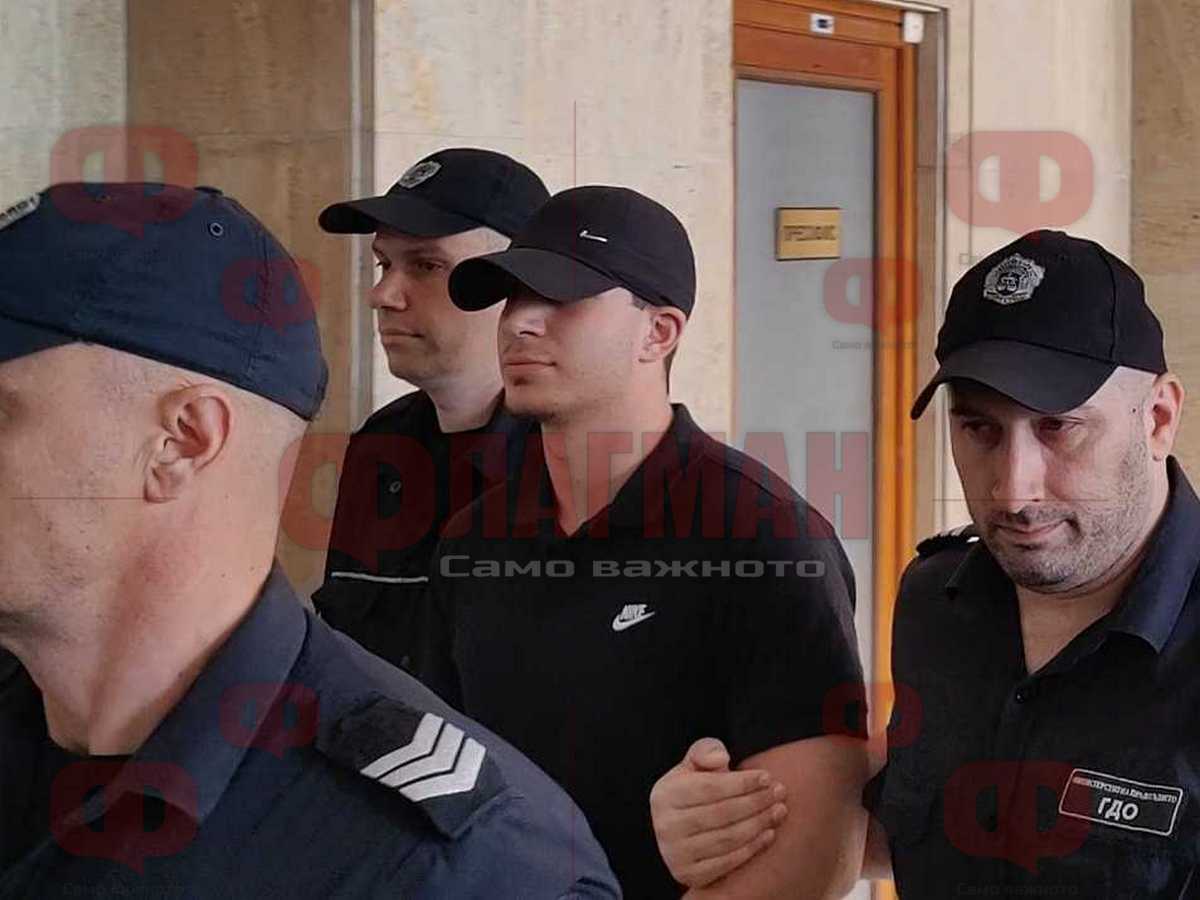 Според него само болни мозъци можело да твърдят че синът