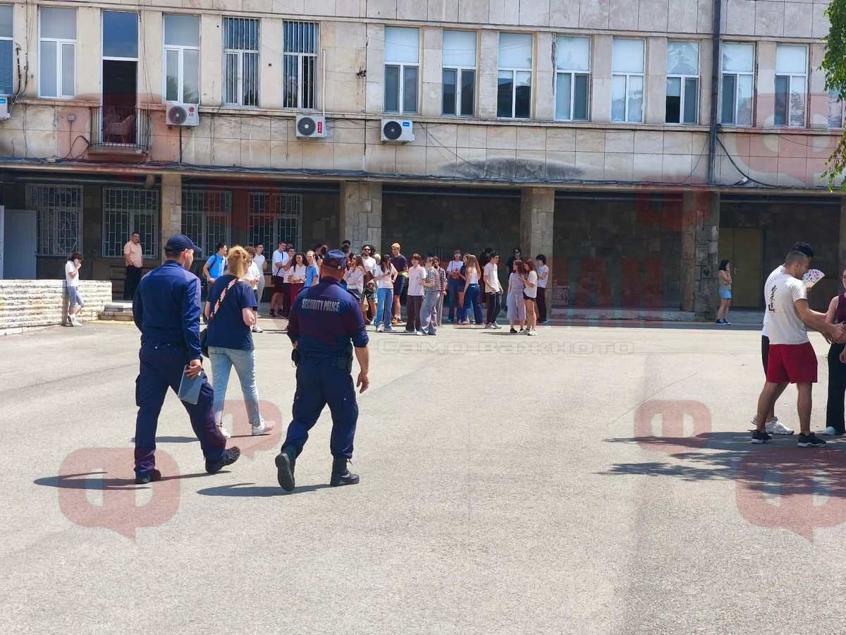 Учебният процес е прекъснат Мащабната вълна от анонимни сигнали за