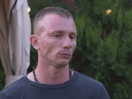 Побеснял шофьор прегази детско колело заради няколко череши