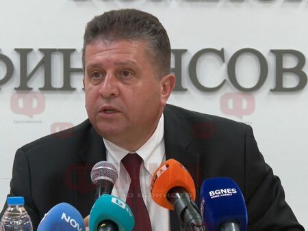Председателят на Комисията за финансов надзор Васил Големански каза, че дружеството е  е извършвало груби и системни нарушения и че има дупка от 280 000 евро в резервите му