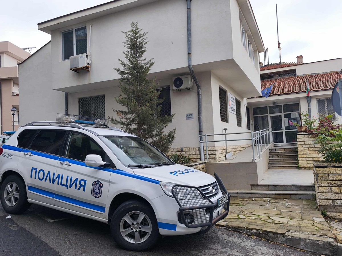 40 годишният човек явно е бил дрогиран Страшен екшън в