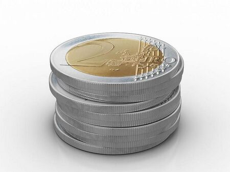 Напрежение около българската евромонета за азбуката след възражение от неясна държава