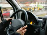 Пълен потрес: Пиян баща качи 15-годишното си дете зад волана