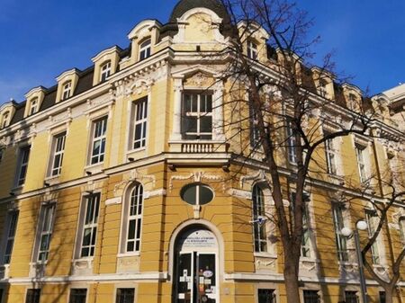 Важно за абитуриентите! Платете си здравните осигуровки през лятото