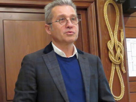 Краят на една ера: Йордан Цонев се оттегля от политиката