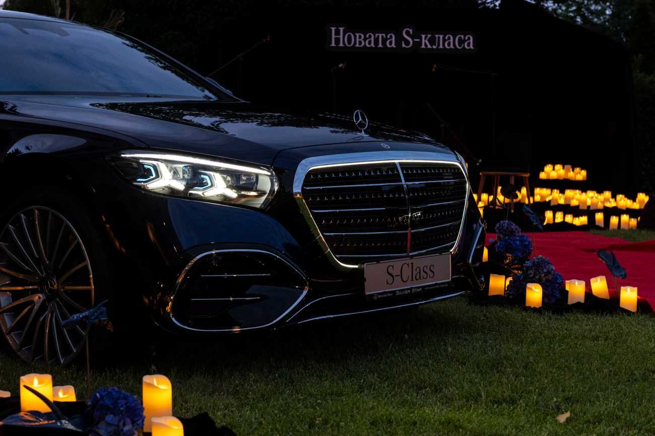 Силвър Стар е официален представител на Mercedes Benz AG за