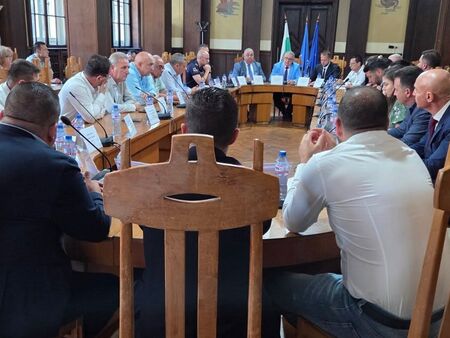 "Шоуто на Слави" отива в историята след 19 години на екран