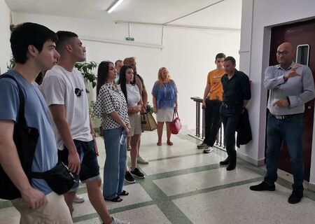 Бъдещи юристи провеждат практиката си в Районен съд-Бургас