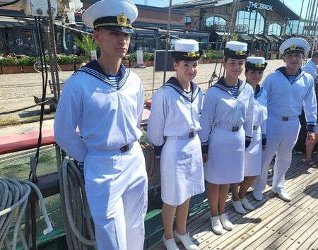 Деца станаха младши капитани на борда на „Калиакра“ за Деня на моряка
