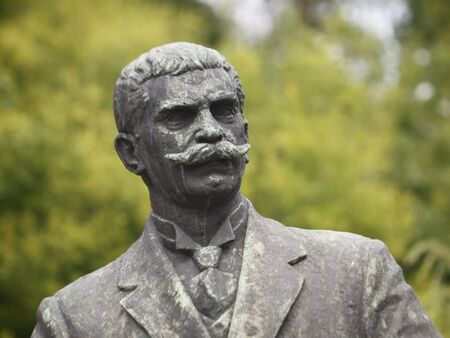 България се покланя пред Иван Вазов 176 години след рождението му