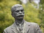 България се покланя пред Иван Вазов 176 години след рождението му