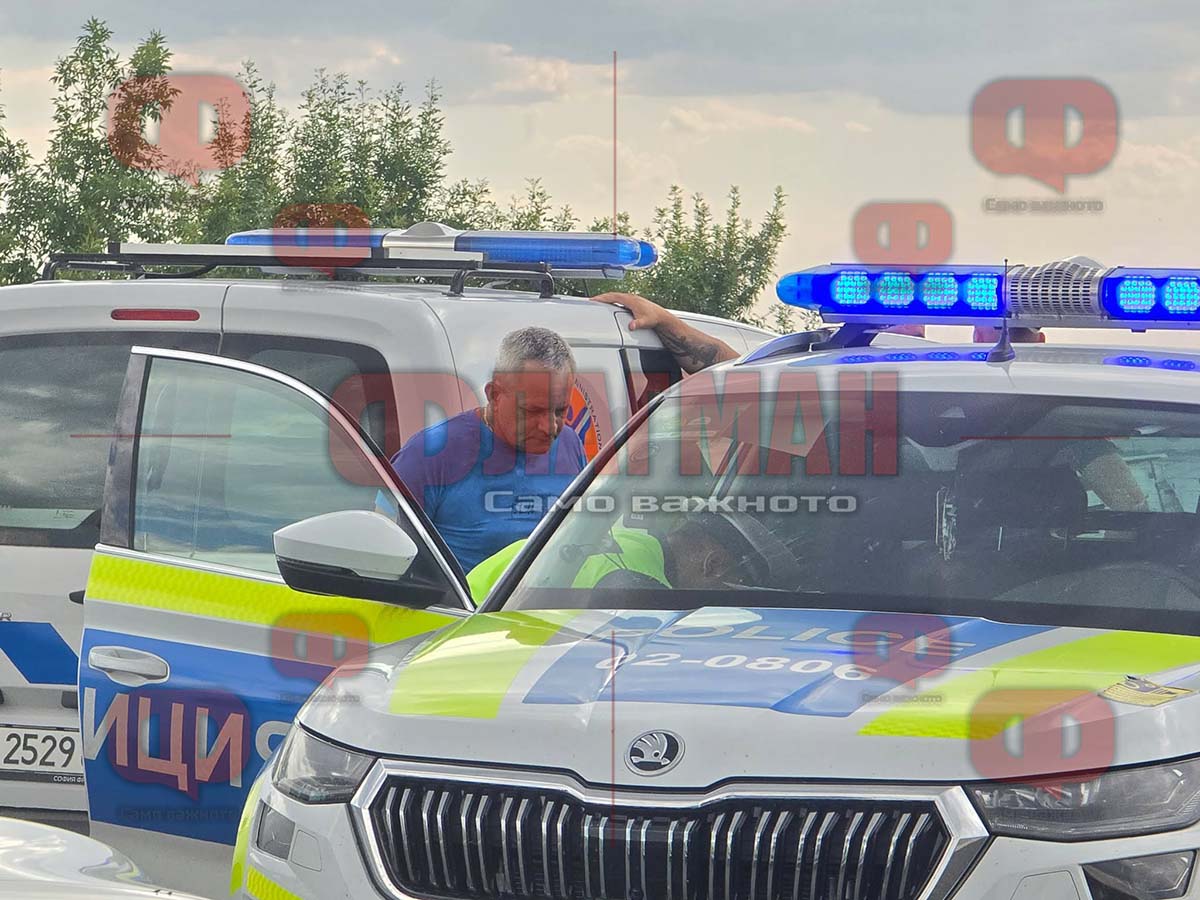 Мъжът е на видима възраст около 55 години Шофьорът на