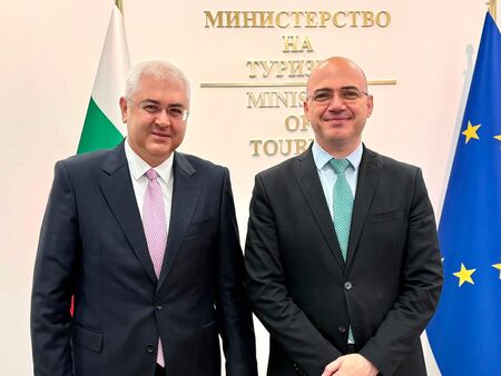 Министър Илин Димитров: България и Турция могат да постигнат много повече  в туризма