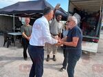 Кметът Димитър Николов посрещна режисьора Анри Кулев и холивудската звезда Джон Ерик Бентли в морския град