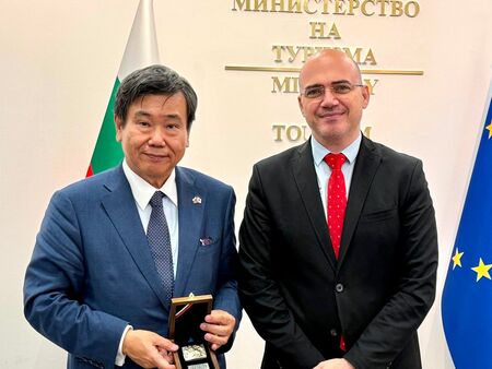 От Страната на изгряващото слънце до Долината на розите: Как България ще очарова японския туристически бизнес