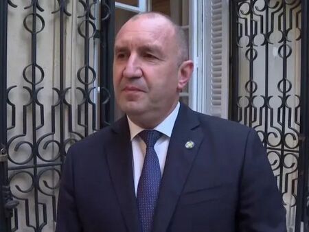 Радев отсече от Париж: Не приемам акъл от партиите, които докараха България до катастрофа