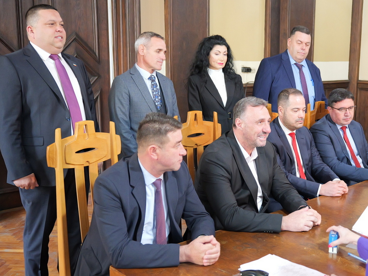 Участието му в производството е като свидетел срещу няма повдигнато