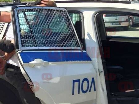 Арестуваха двама данъчни в Черноморец, поискали 300 евро от собственик на магазин