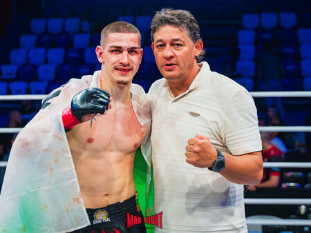 MAX FIGHT 66 оправда очакванията с девет епични сблъсъка пред пълната зала "Младост" в Бургас