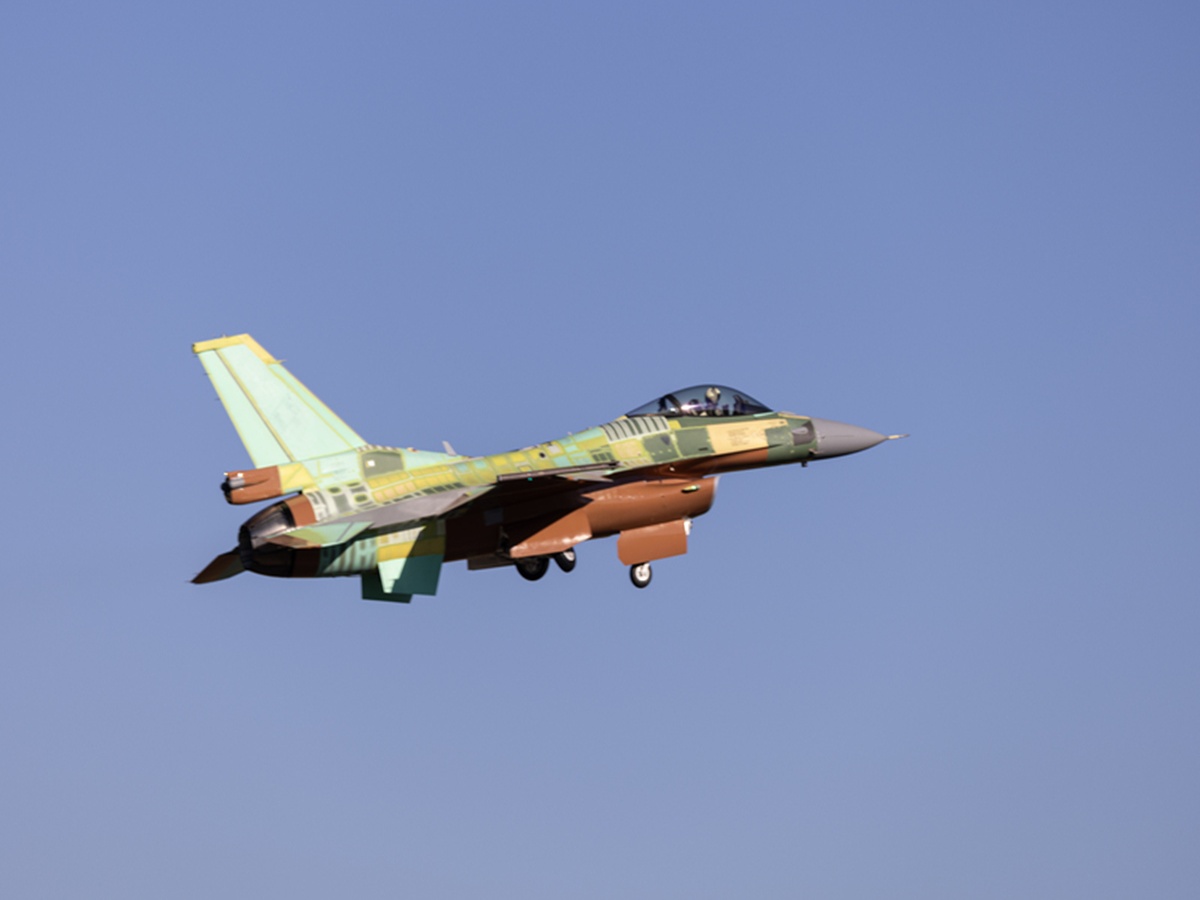 Пореден дрон предизвика спешни реакции на Букурещ Военен изтребител F