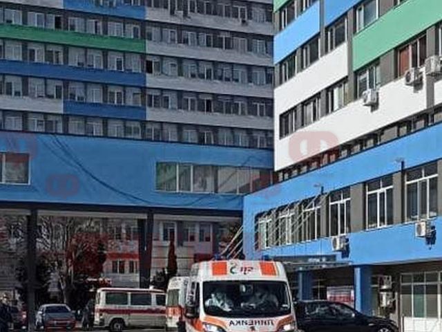 Всички от екипа на д р Панайотова работят с професионализъм