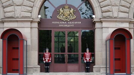 Президентските избори се очертават за 25 октомври, при балотаж - на 1 ноември