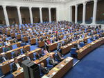 Парламентът поръчва кафе, бонбони и напитки за над 103 000 евро