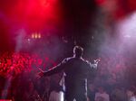 От Царево до Варна - Веско Маринов събира хиляди фенове и фенки на летните жълти рокли