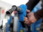 Дизелът поевтиня в България: Ето колко струват горивата днес