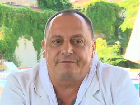 Ресторантьор към недоволните: Скъпо ви е кафето за 2,50 евро - вземете си от машината