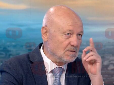 Какво се крие за взривовете край Трявна и украинския дрон край Кардам?