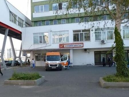 Автобус блъсна майка и 3-годишния й син на пешеходна пътека в Свети Влас