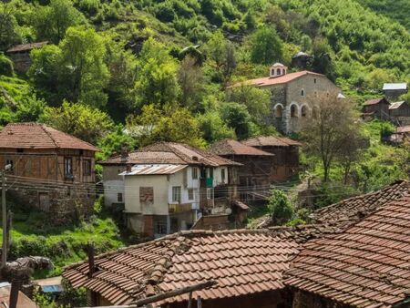 Дават пари от ЕС за работа в малък град или село, плащат наем и транспорт за година