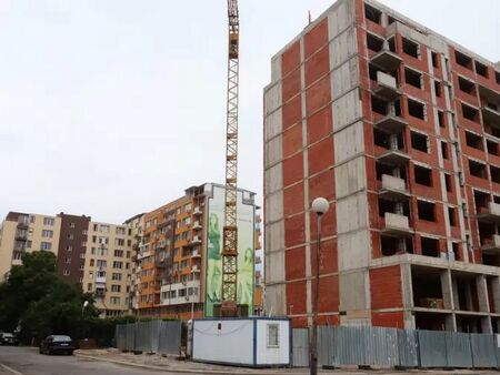 Бургас е №1 по ново строителство на човек, но сделките с жилища падат с 21,3%