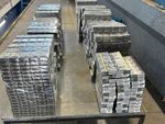 Тайник по целия под: Румънец опита да прекара 4300 кутии цигари през „Малко Търново“