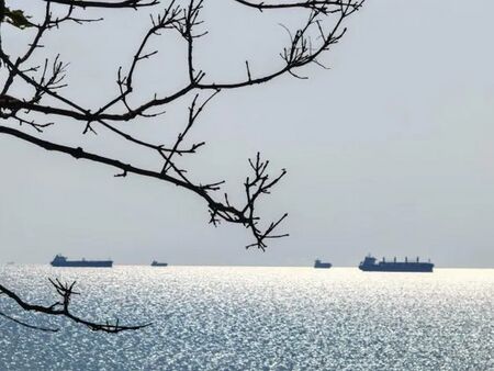 Жълт код за бурно море: Има риск от локални наводнения по крайбрежието