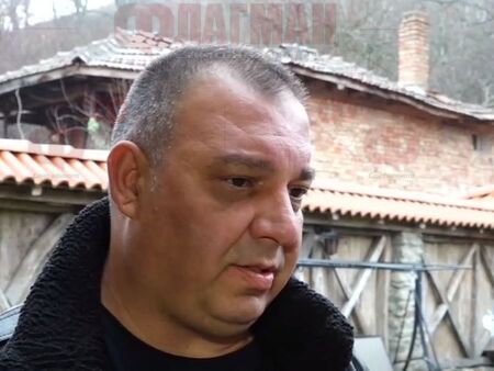 Почина Добромир Кръстев-Кобрата, едно от познатите лица зад камерата в Бургас