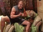 Младен Димов е заловен вчера от служители на РУ Несебър, които са намерили доста дрога в дома му. Съмненията са, че става дума за наркоразпространение