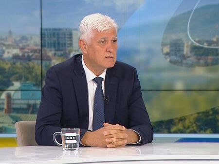 Американските самолети напуснаха Безмер, Стоянов: Нито един не е летял на юг