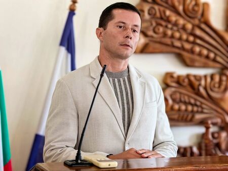 Царево инвестира в хората: Разширяват центъра за рехабилитация, има подкрепа и за храма