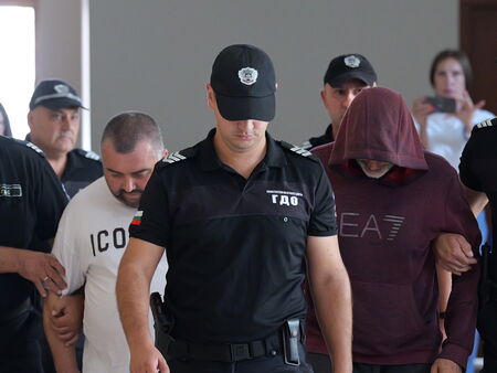 Стамат Бъчвата и Иван Георгиев остават в ареста за 100-те кг марихуана