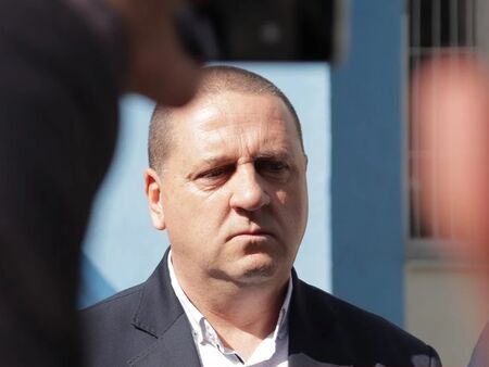 Струмяни взриви МВР: Демерджиев махна шефа на полицията, назначен от Дечев и представен лично от Кандев