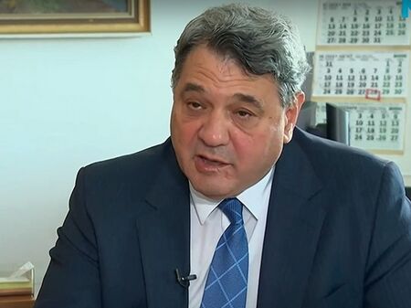 Съпругата на Пламен Бобоков блесна в галерията на Ники Младжов (СНИМКИ)