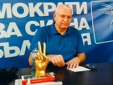 Светослав Малинов: Путин ще надживее Тръмп политически