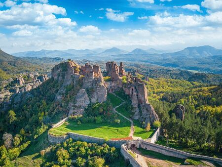 Министерството на туризма обявява фотоконкурс „Мигове от България“