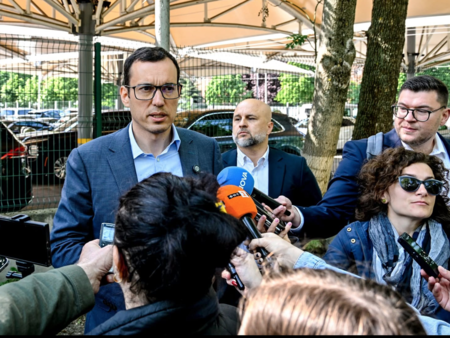 Среднощен екшън в Борисовата градина: Изчезнаха коли за 10 млн. евро от „Капитолия“