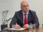 Готвят промени при туристическия данък - половината от приходите да отиват за повече полети и реклама, обясни министър Илин Димитров на среща с бранша в Несебър