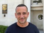 Братя Братоеви ще водят студио преди мачовете на България, а програмата включва музика, игри и включвания от София, обясни зам.-кметът на Бургас Манол Тодоров