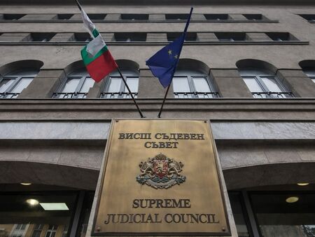 Кой ще управлява съдебната власт: 45 магистрати, партийни номинации и битката за новия ВСС
